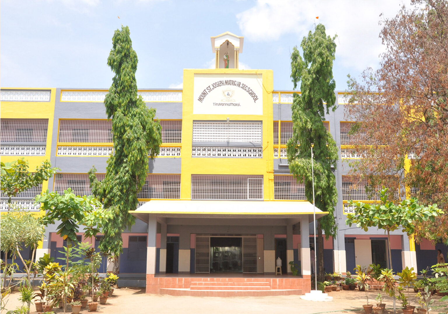 school photo stretched